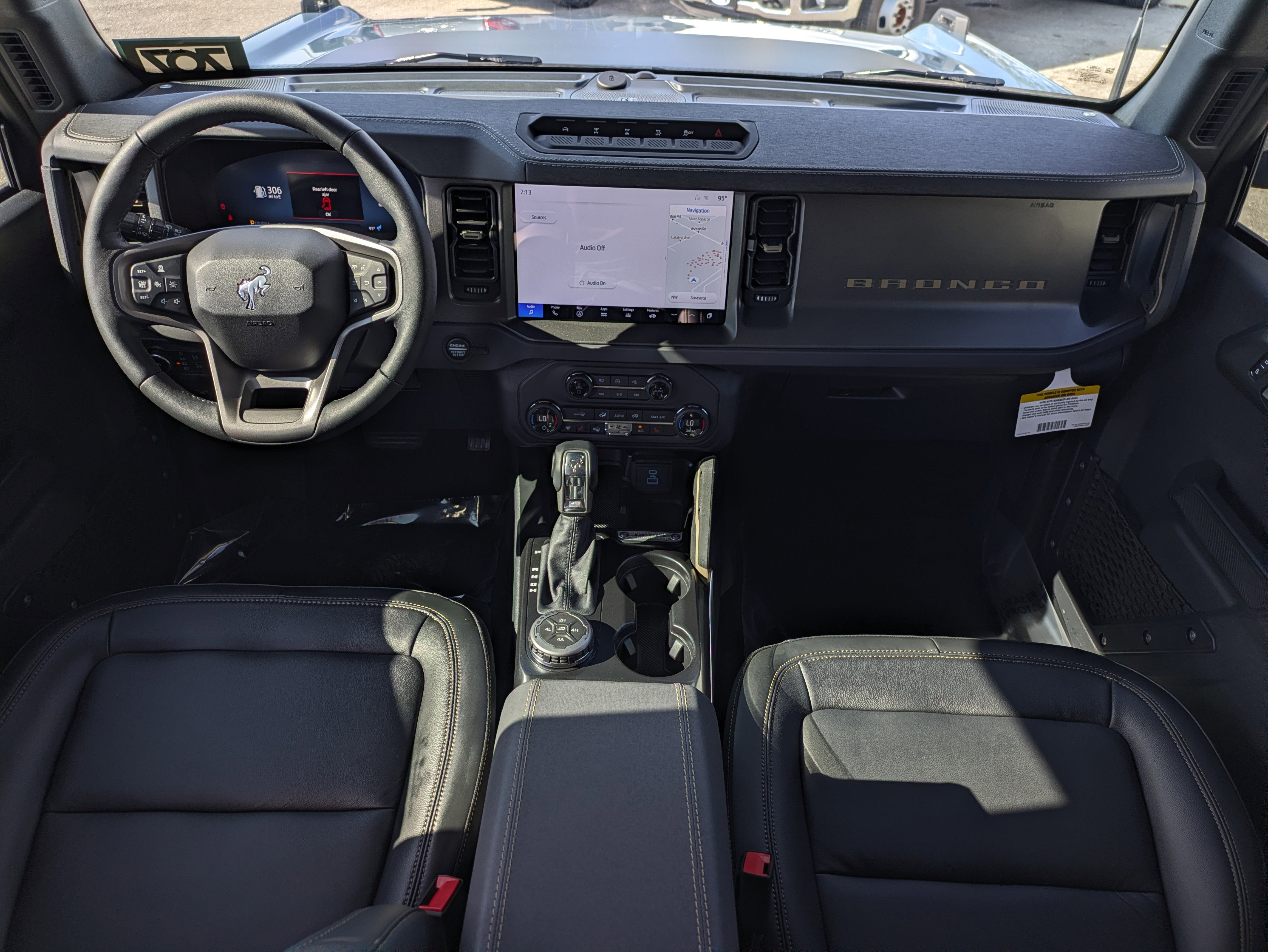 New 2025 Ford Bronco Badlands AWD/4WD image 32
