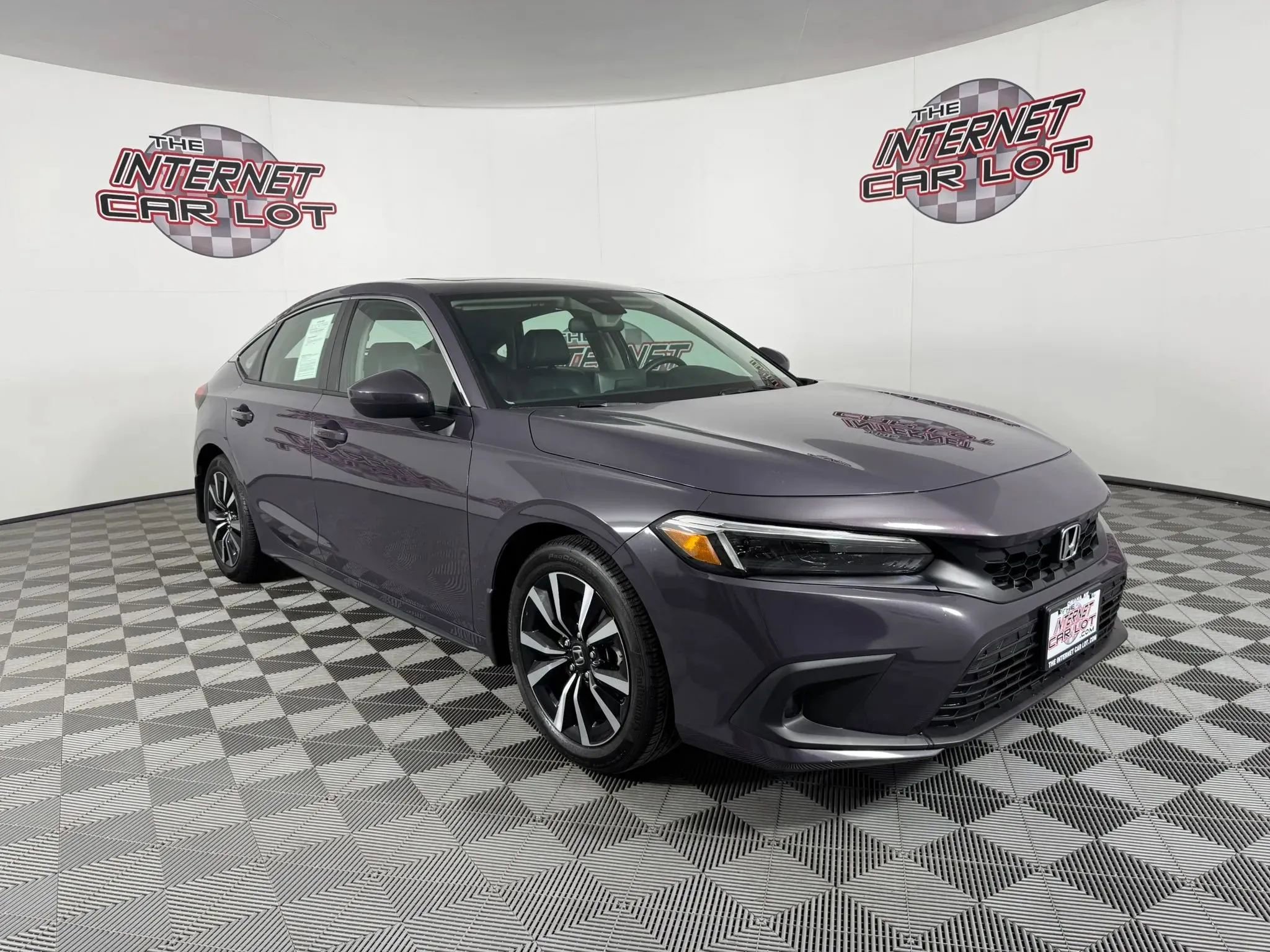 Used 2024 Honda Civic EX-L image 9