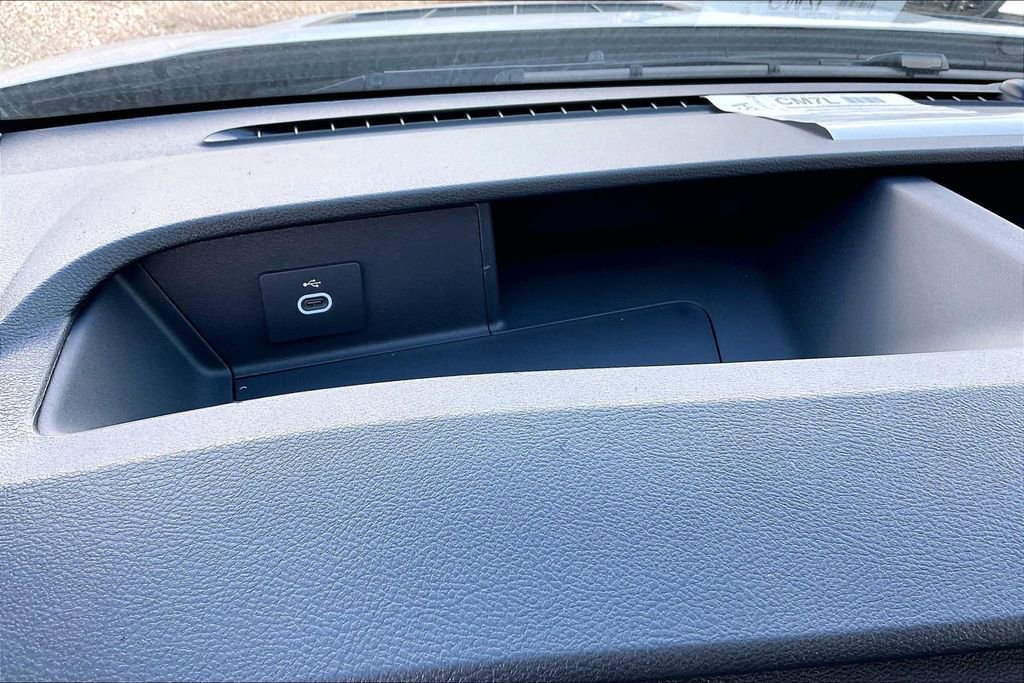 New 2026 Ford Transit 350 XLT image 17