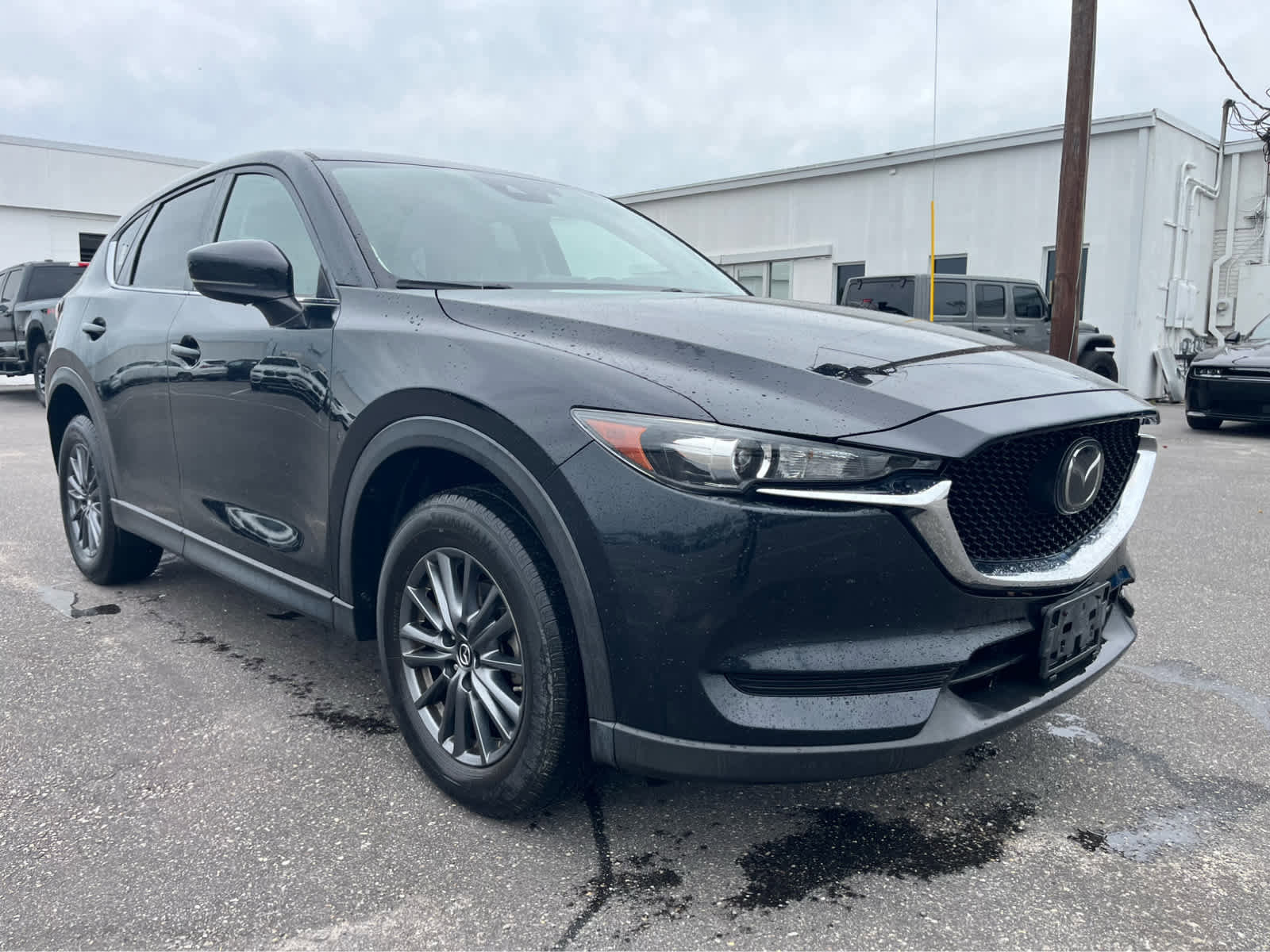 Used 2014 Lincoln MKZ AWD image 3