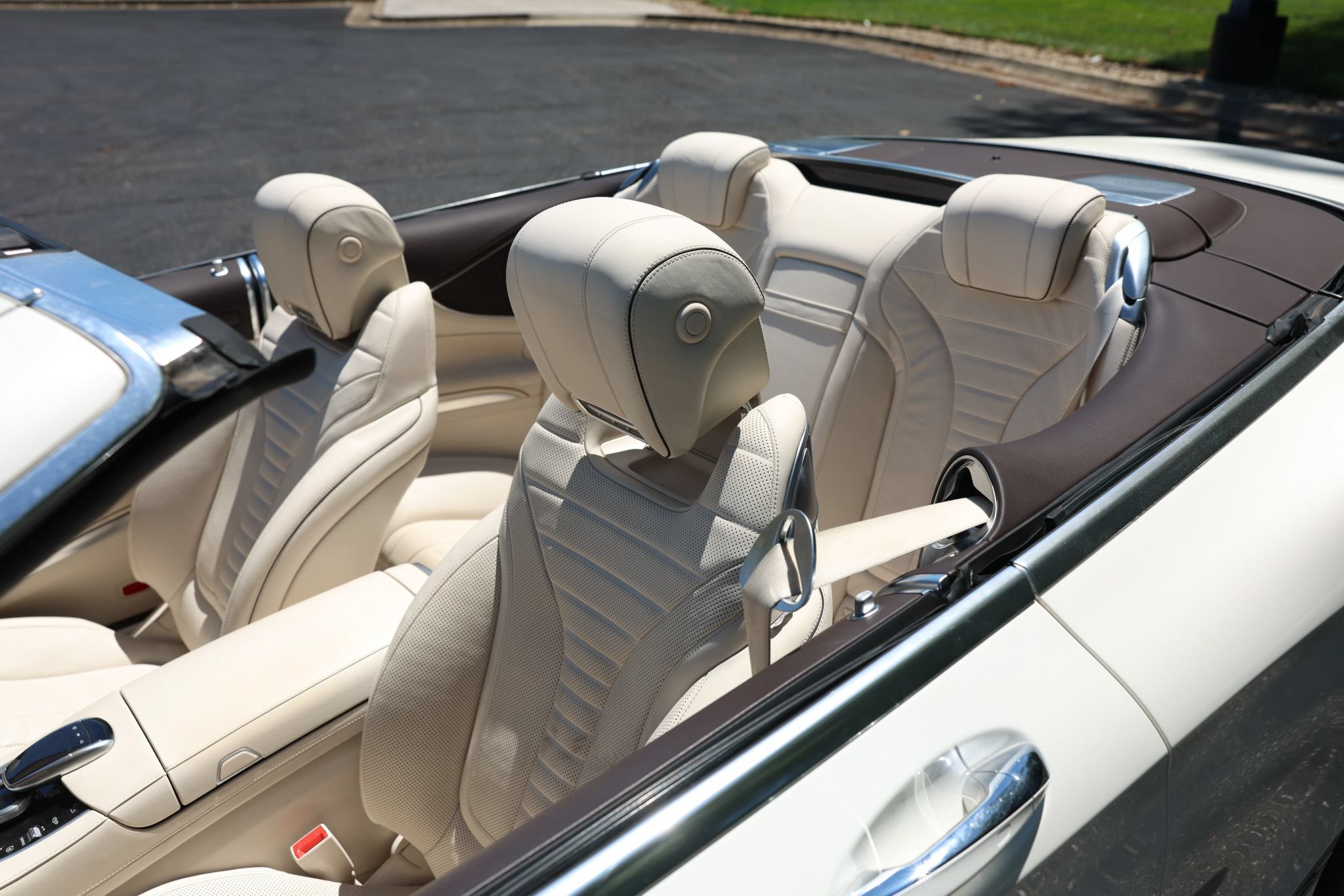 Used 2019 Mercedes-Benz S 560 Cabriolet w/ Premium Package image 4