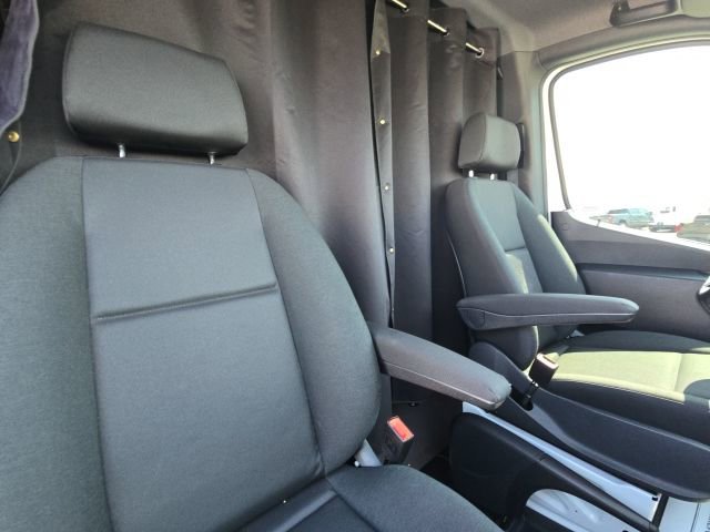 Used 2025 Mercedes-Benz Sprinter 2500 image 13
