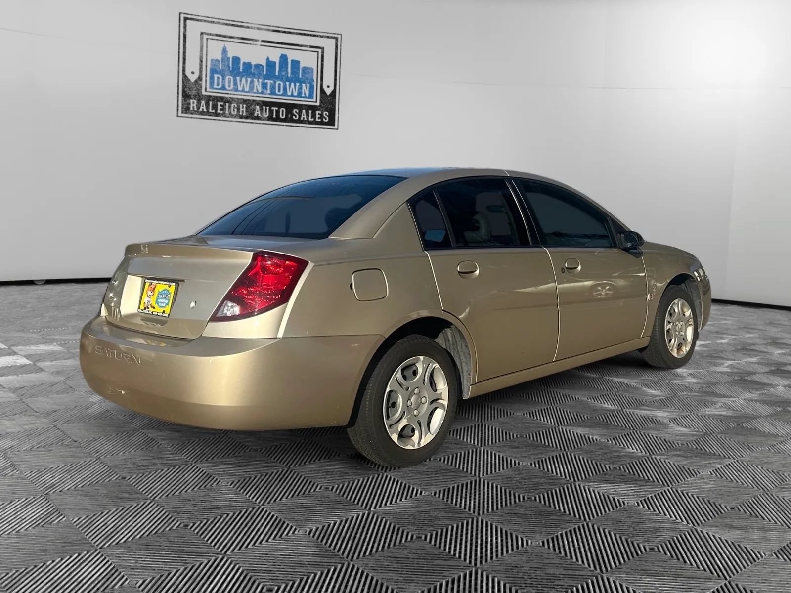Used 2005 Saturn ION Level 2 w/ Power Pkg FWD image 6