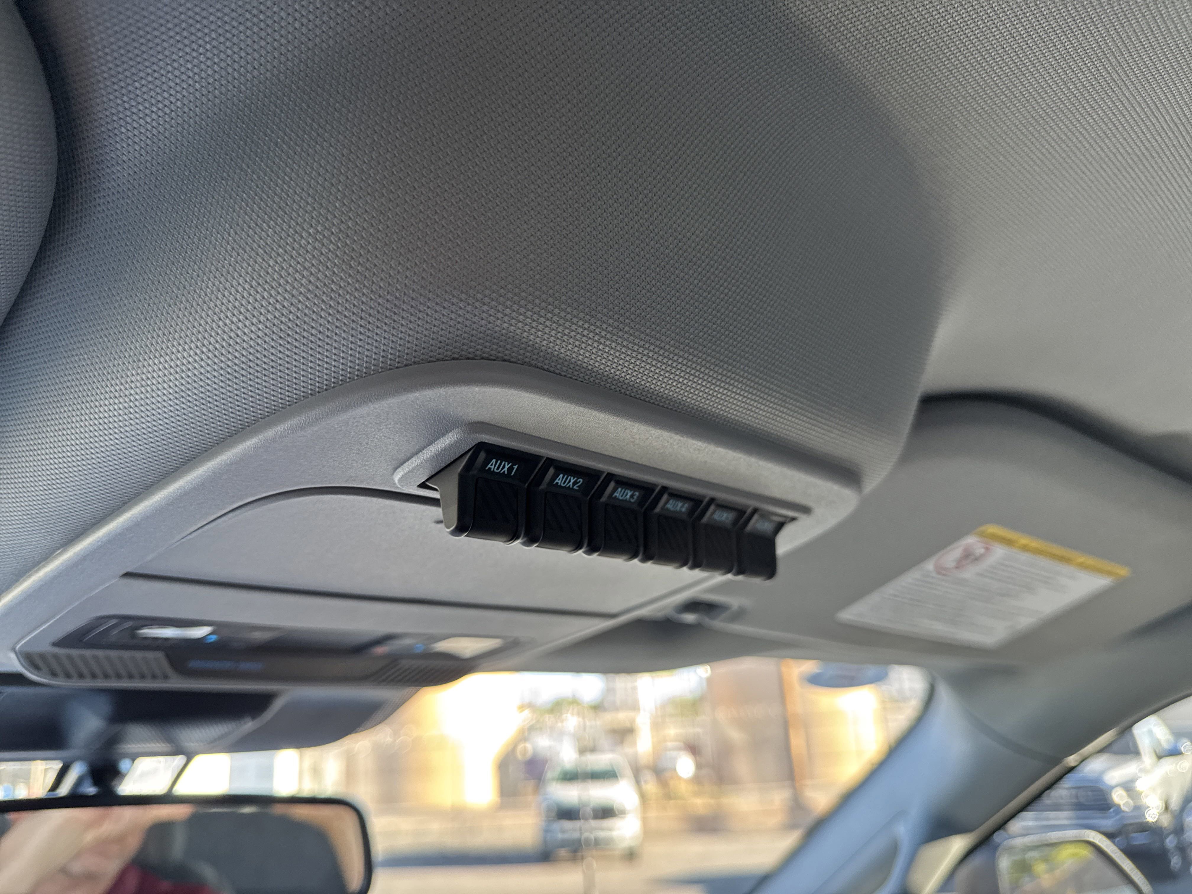 New 2025 Ford F350 XLT w/ Black Appearance Package image 28