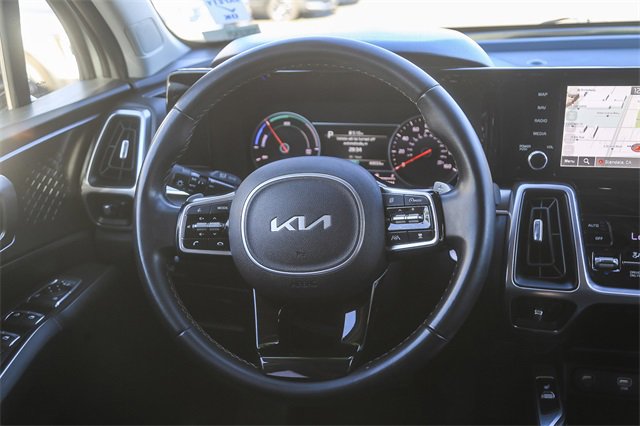 Certified 2023 Kia Sorento EX w/ Panoramic Sunroof Package image 16