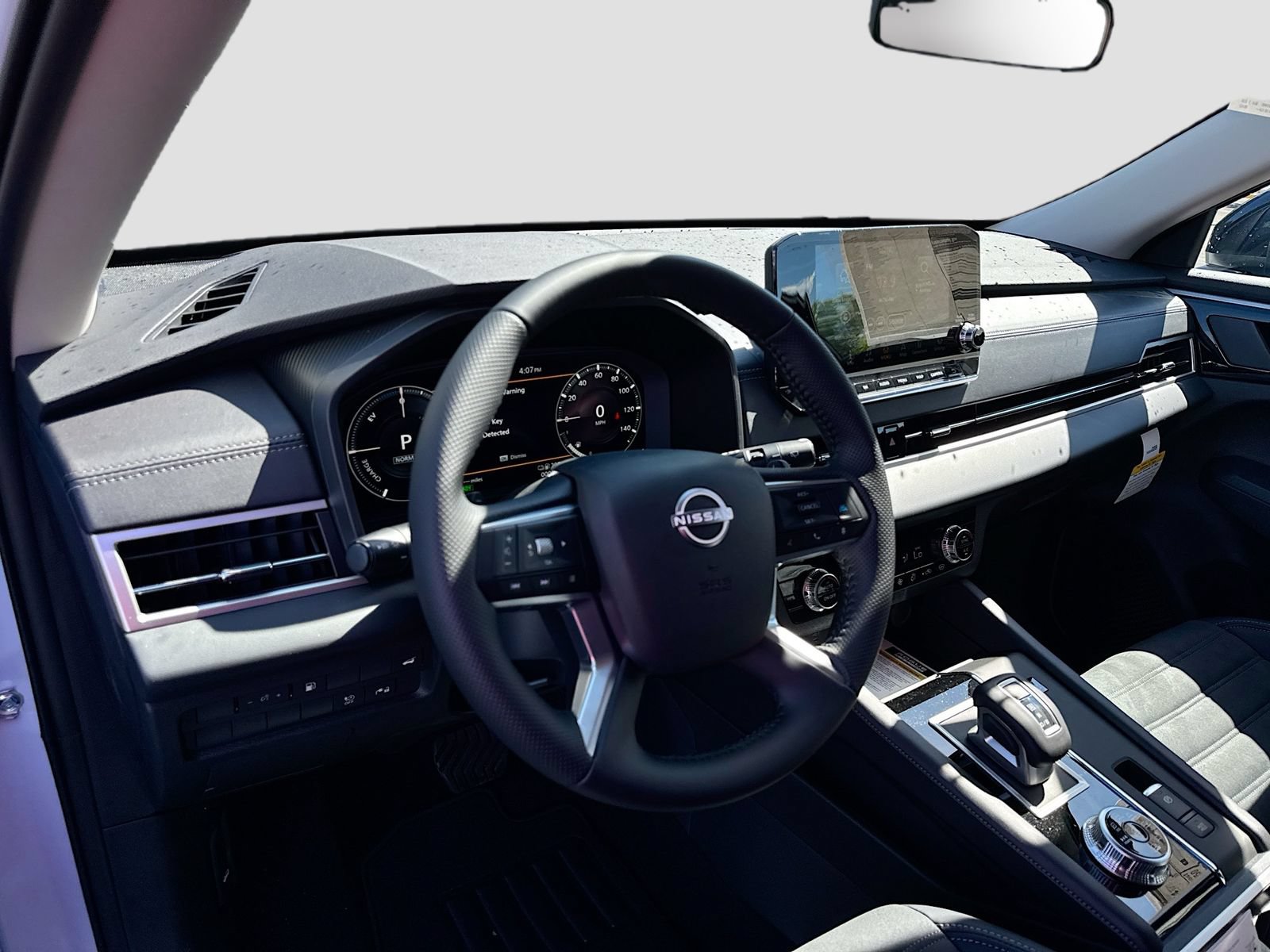 New 2026 Nissan Rogue SL AWD/4WD image 9