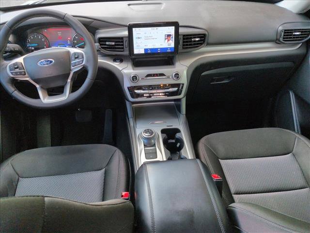 Used 2023 Ford Explorer XLT image 18