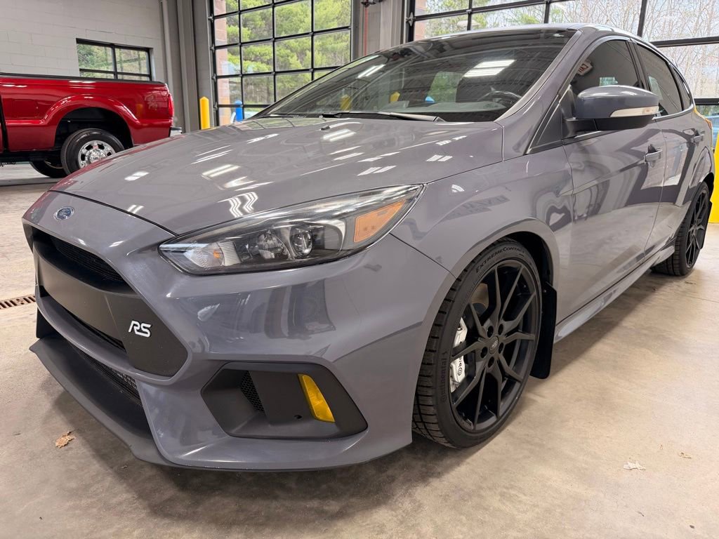 Used 2017 Ford Focus RS AWD/4WD image 3