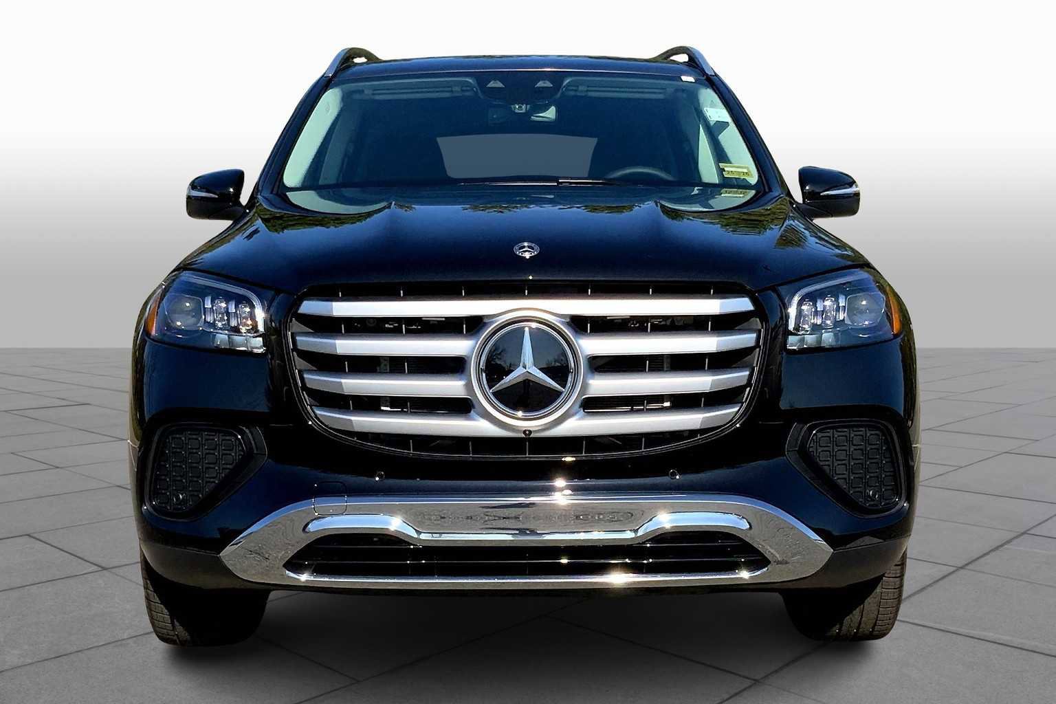 New 2026 Mercedes-Benz GLS 450 4MATIC image 3