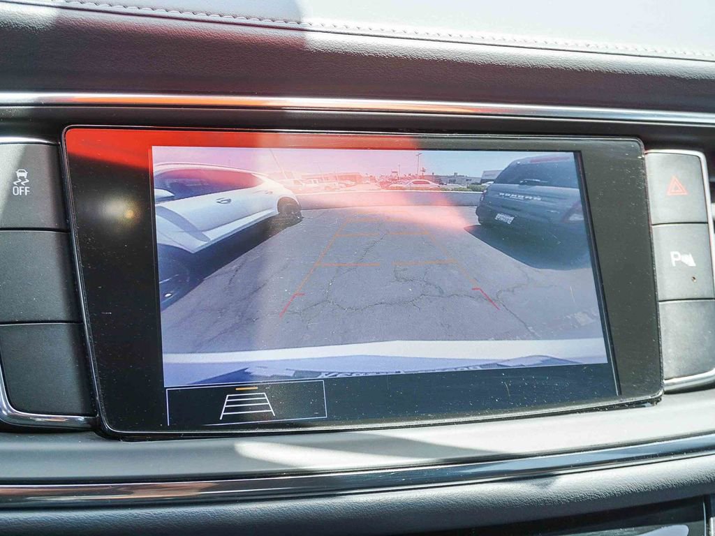 Used 2020 Buick Enclave Essence w/ Sound and Sites Package FWD image 23