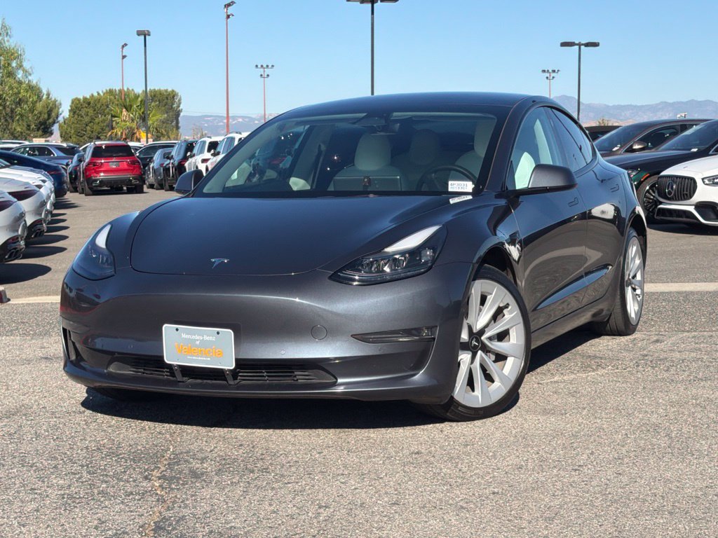 Used 2022 Tesla Model 3 Long Range AWD/4WD image 2