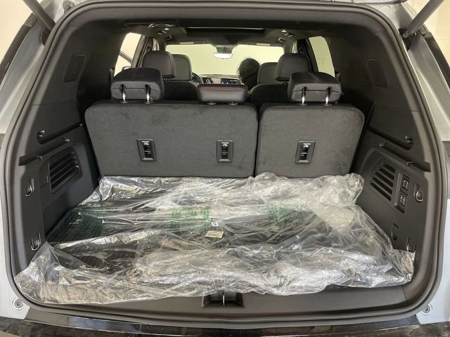 New 2026 Chevrolet Traverse RS w/ LPO, Floor Liner Package image 25