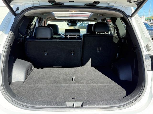 Used 2023 Hyundai Santa Fe Limited image 18