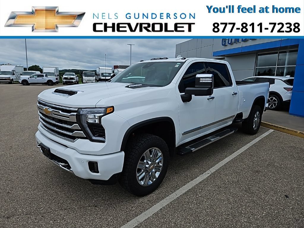 Used 2024 Chevrolet Silverado 3500 High Country w/ Z71 Off-Road Package AWD/4WD image 3