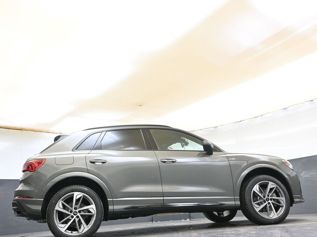 New 2025 Audi Q3 2.0T Premium image 44