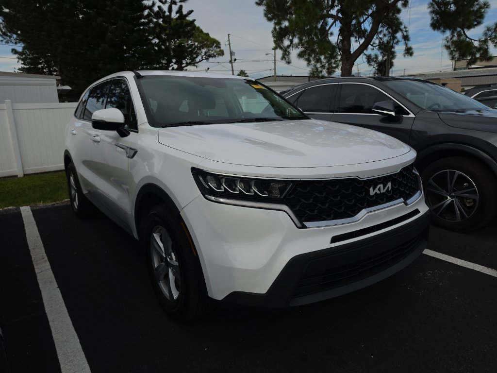 Certified 2023 Kia Sorento LX
