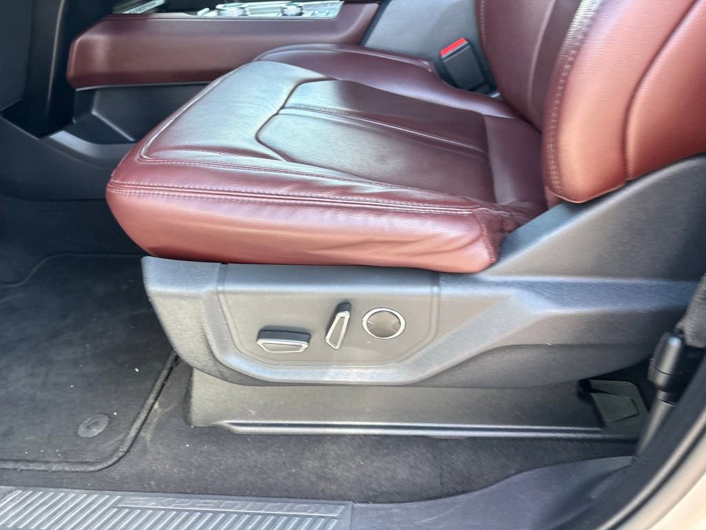 Used 2024 Ford Expedition Limited AWD/4WD image 24