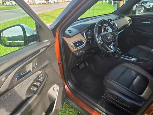 Used 2021 Chevrolet TrailBlazer ACTIV w/ Sun and Liftgate Package FWD image 4
