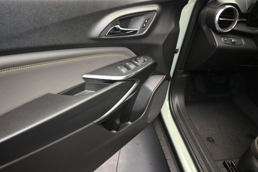 New 2026 Chevrolet Trax ACTIV w/ Driver Confidence Package FWD image 11
