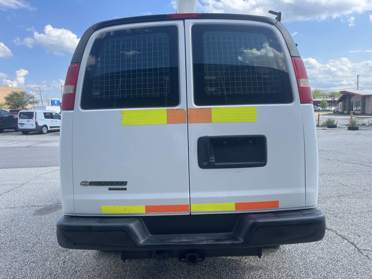 Used 2013 Chevrolet Express 2500 image 2
