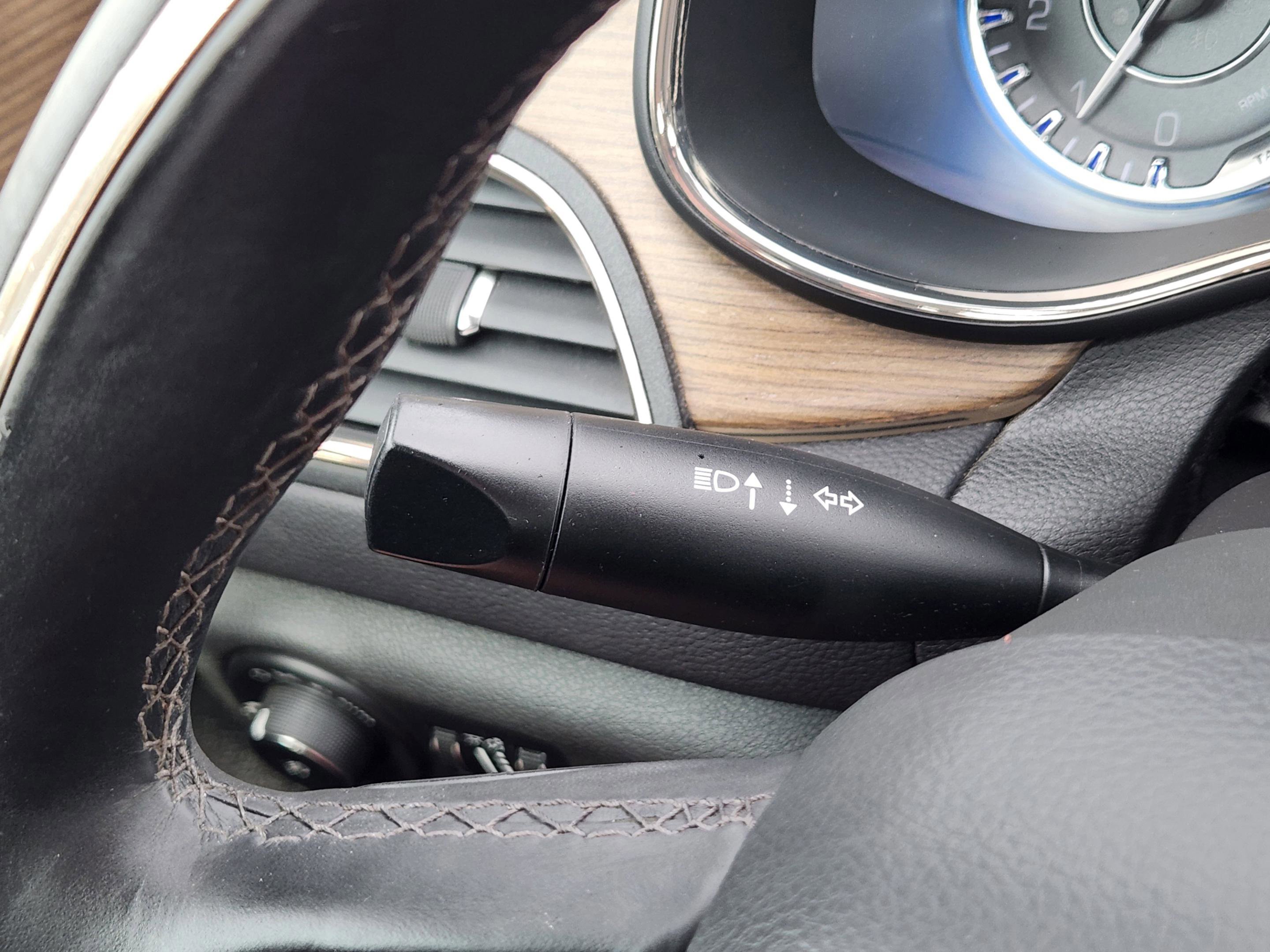 Used 2016 Chrysler 200 C w/ Premium Group image 28