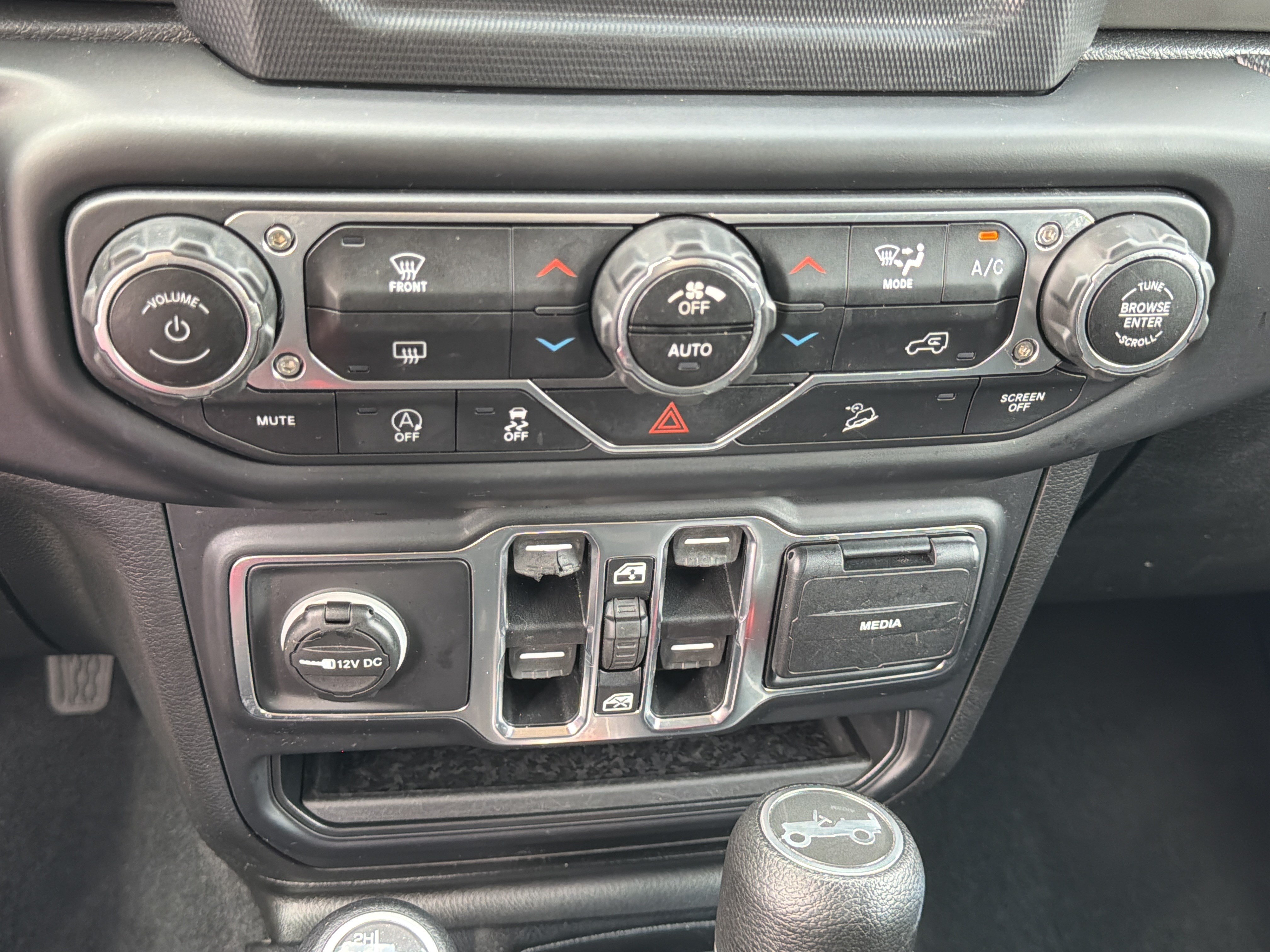 Used 2019 Jeep Wrangler Unlimited Sport S AWD/4WD image 35