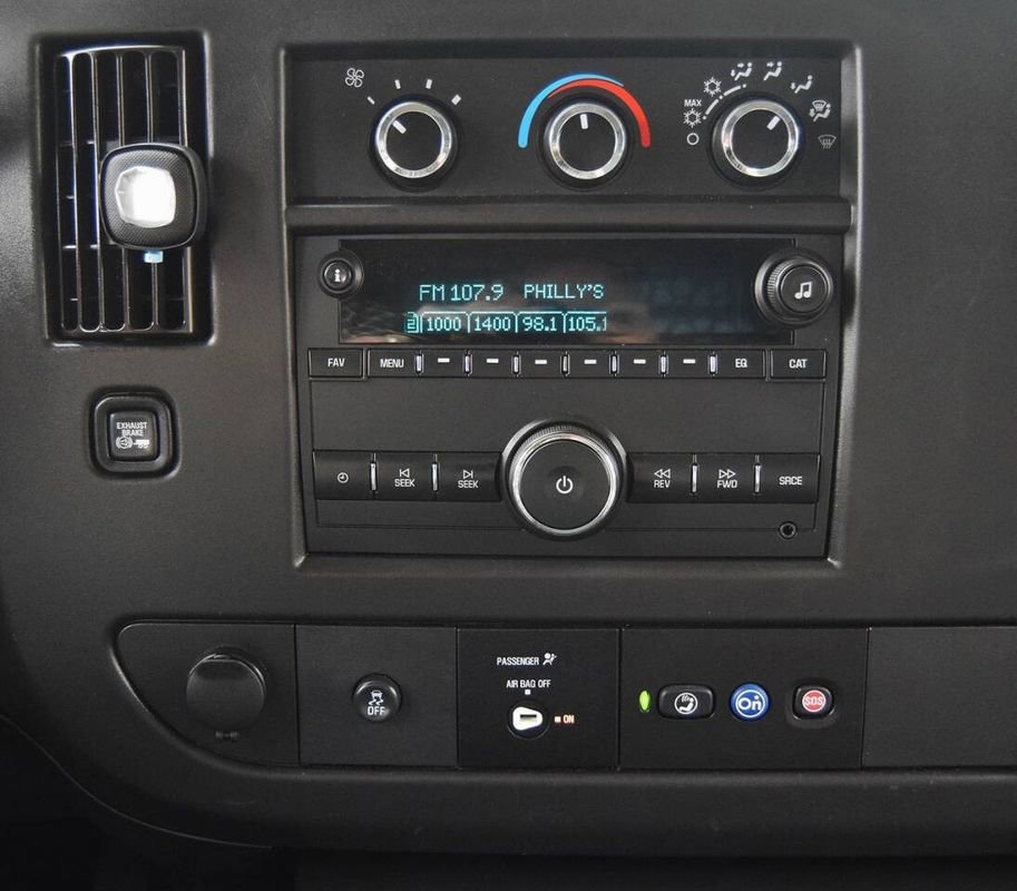 Used 2019 GMC Savana 2500 image 32