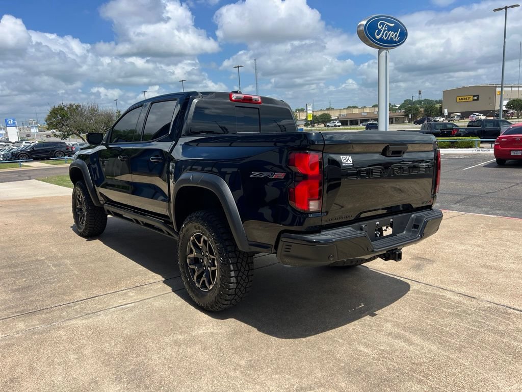Used 2024 Chevrolet Colorado ZR2 w/ Technology Package AWD/4WD image 6