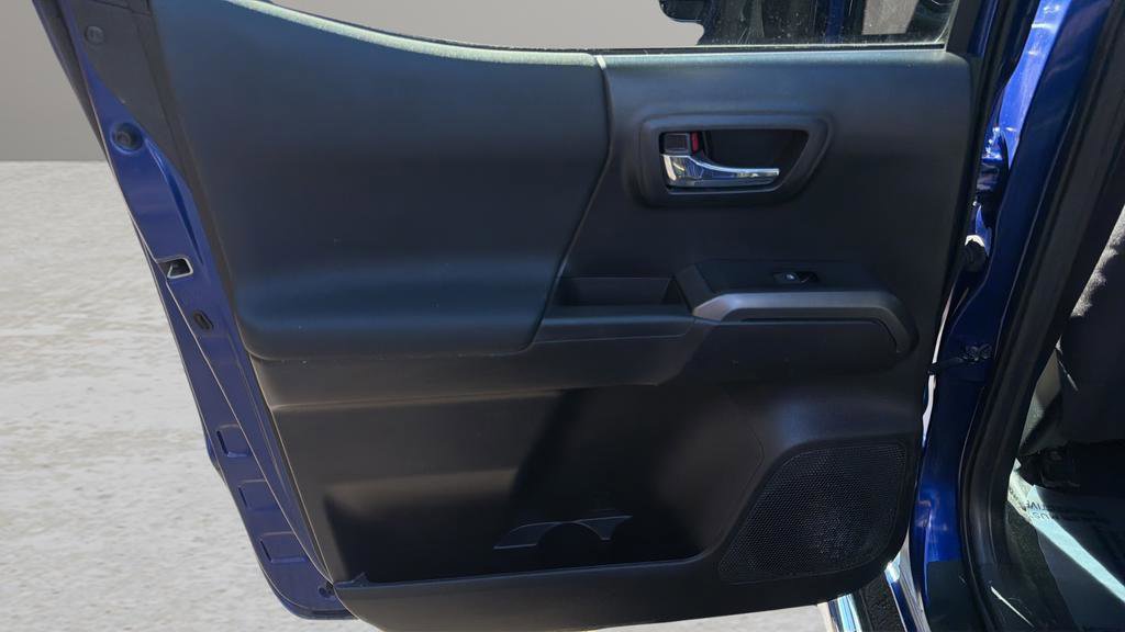 Used 2023 Toyota Tacoma TRD Sport image 13