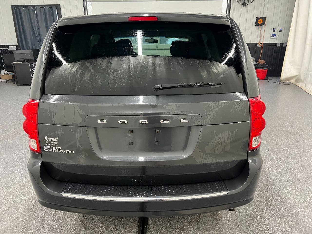 Used 2011 Dodge Grand Caravan Express FWD image 5