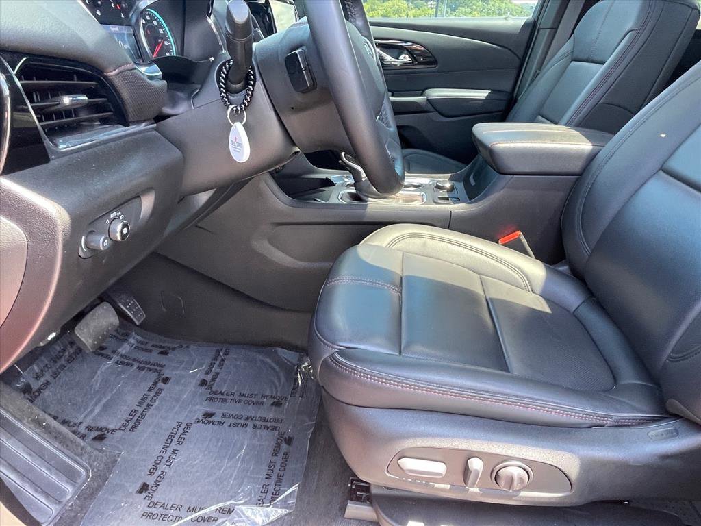 Used 2023 Chevrolet Traverse RS w/ LPO, Floor Liner Package AWD/4WD image 23