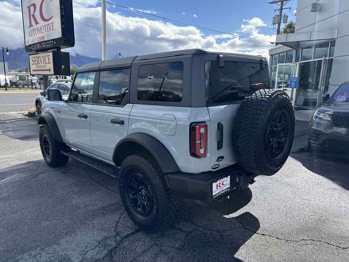 Used 2024 Ford Bronco Wildtrak image 8