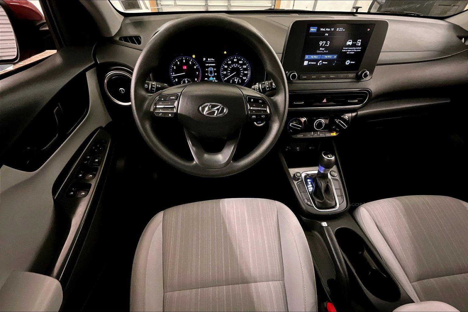 Used 2022 Hyundai Kona SEL image 5