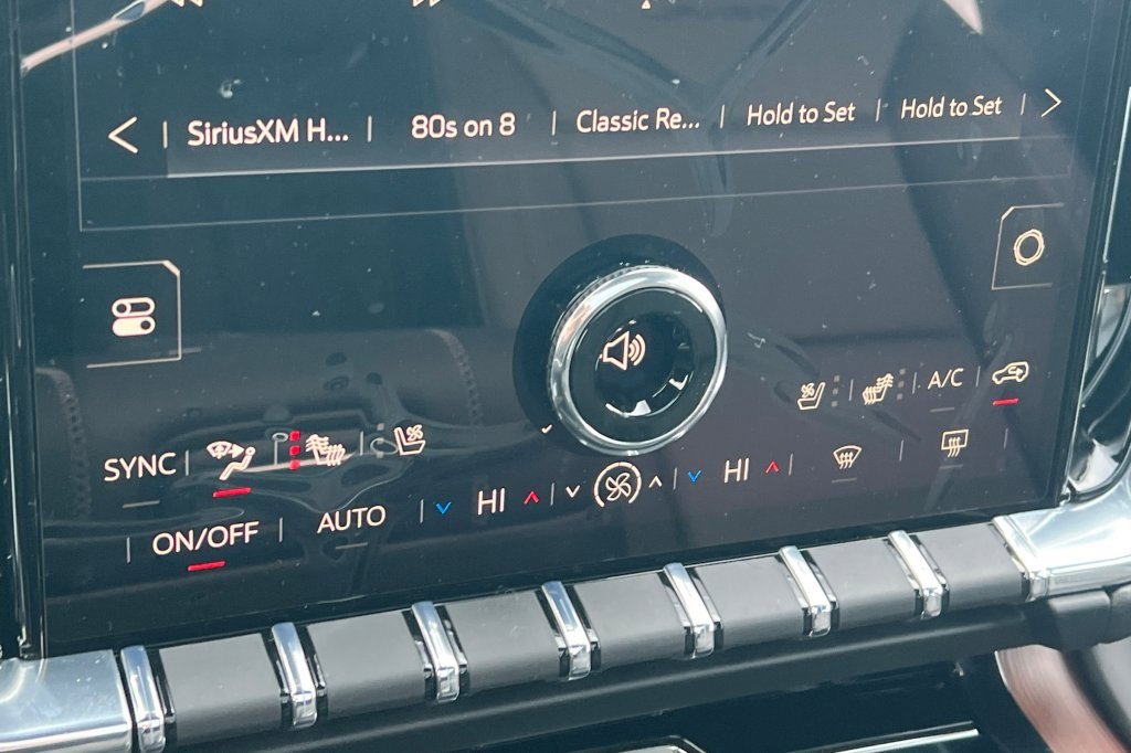 New 2026 GMC Yukon XL Denali w/ Denali Reserve Package image 19