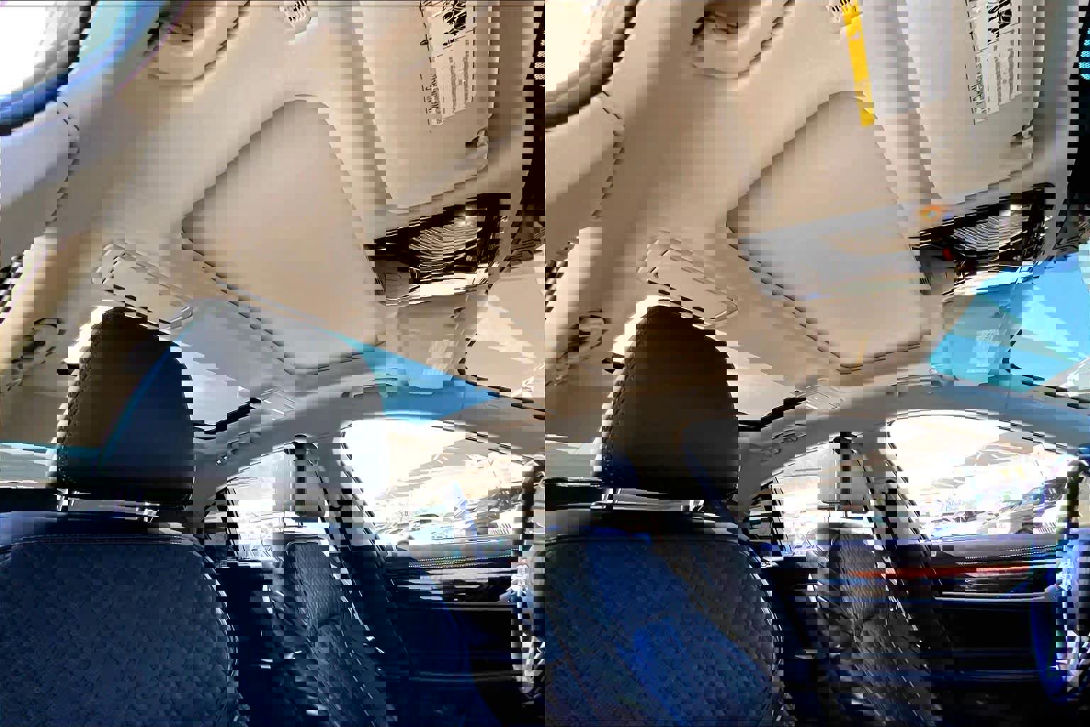 Used 2021 BMW 750i xDrive w/ Luxury Rear Seating Package image 13