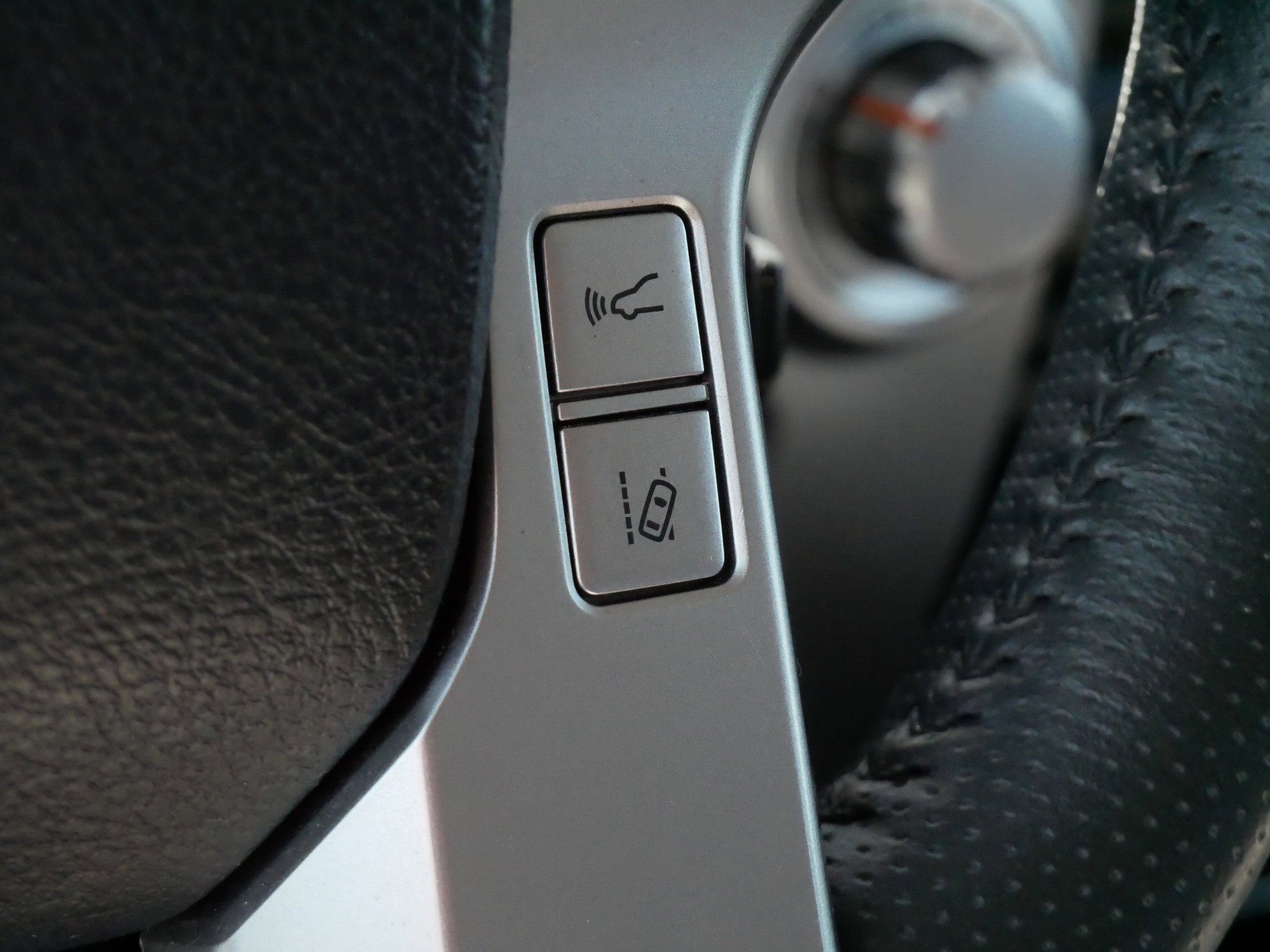 Certified 2024 Toyota 4Runner SR5 AWD/4WD image 25