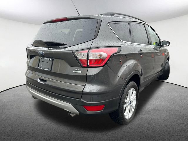 Used 2018 Ford Escape SE FWD image 17