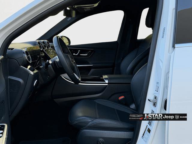 Used 2024 Mercedes-Benz GLC 300 image 11