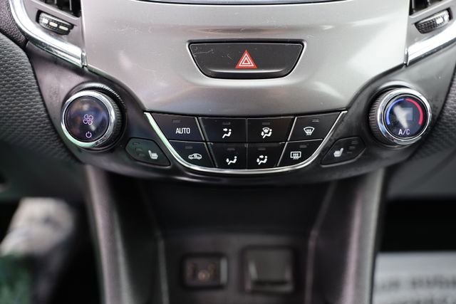 Used 2019 Chevrolet Cruze LT w/ Sun And Sound Package FWD image 26