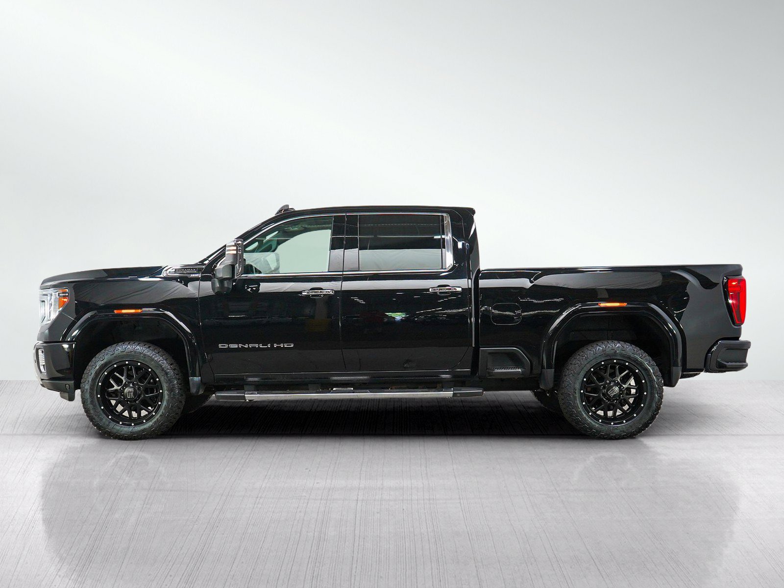 Used 2020 GMC Sierra 2500 Denali w/ Denali Ultimate Package AWD/4WD image 2