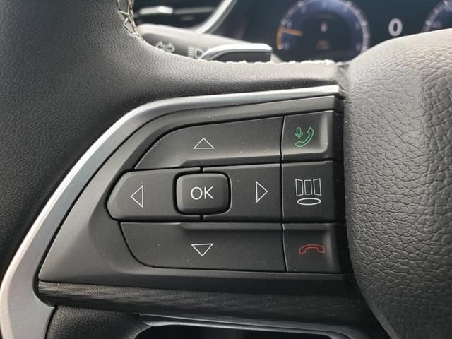 Used 2024 Jeep Grand Cherokee Altitude AWD/4WD image 27