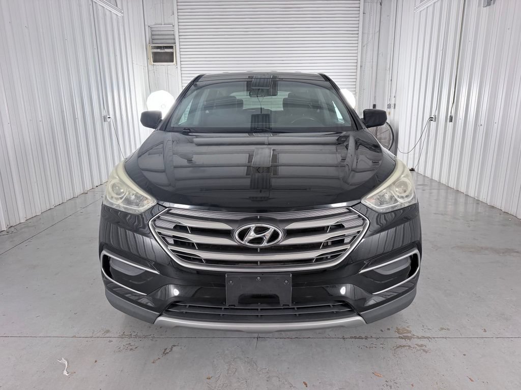 Used 2017 Hyundai Santa Fe Sport FWD image 2