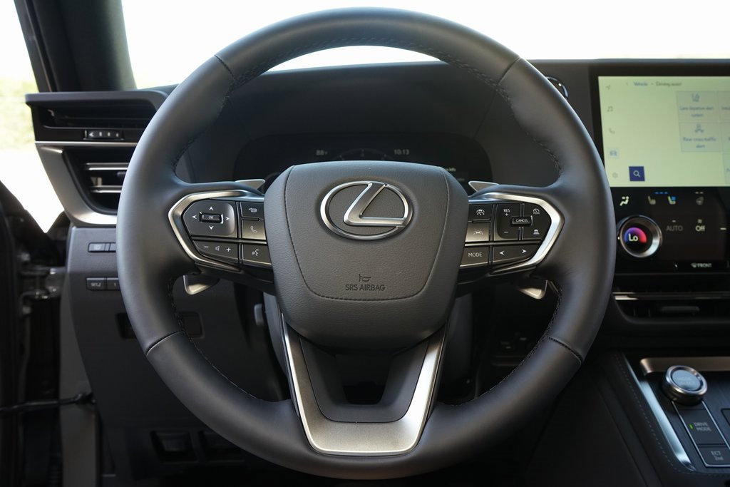 Used 2025 Lexus GX 550 image 13