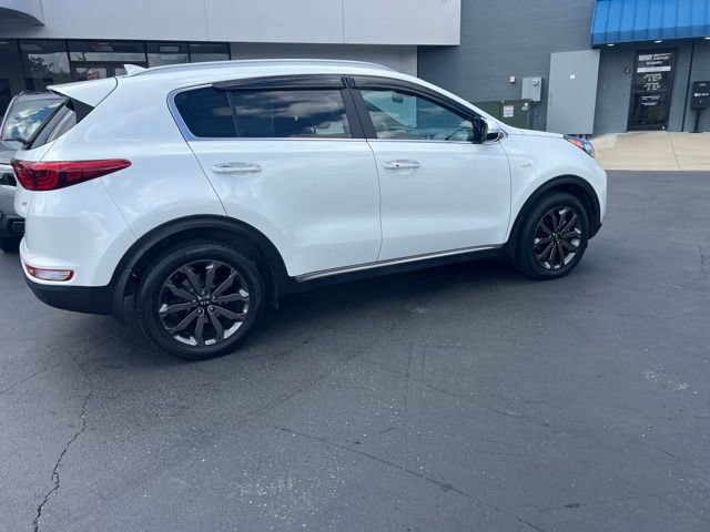 Used 2018 Kia Sportage EX w/ EX Sport Appearance Package AWD/4WD image 3