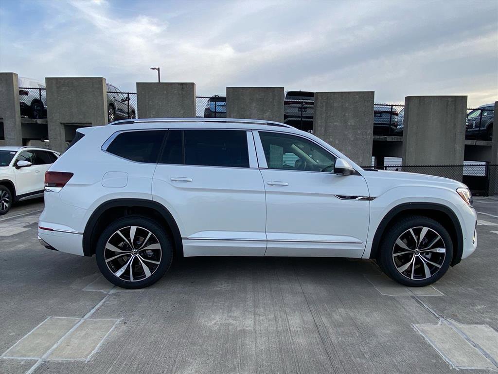 New 2026 Volkswagen Atlas SEL Premium R-Line image 2