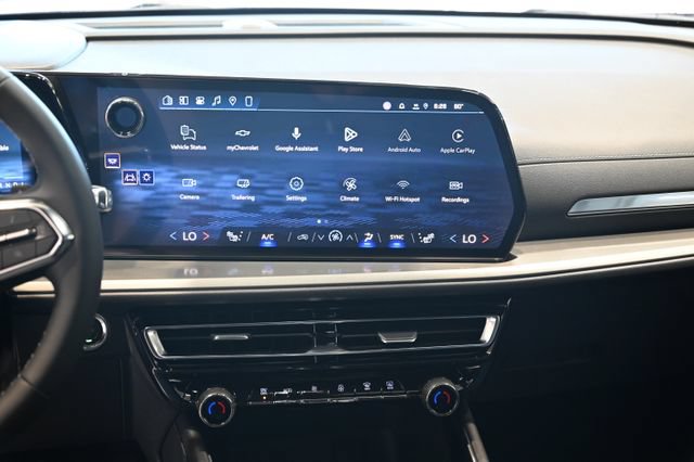 New 2027 Chevrolet Traverse LT w/ Driver Confidence Package FWD image 15