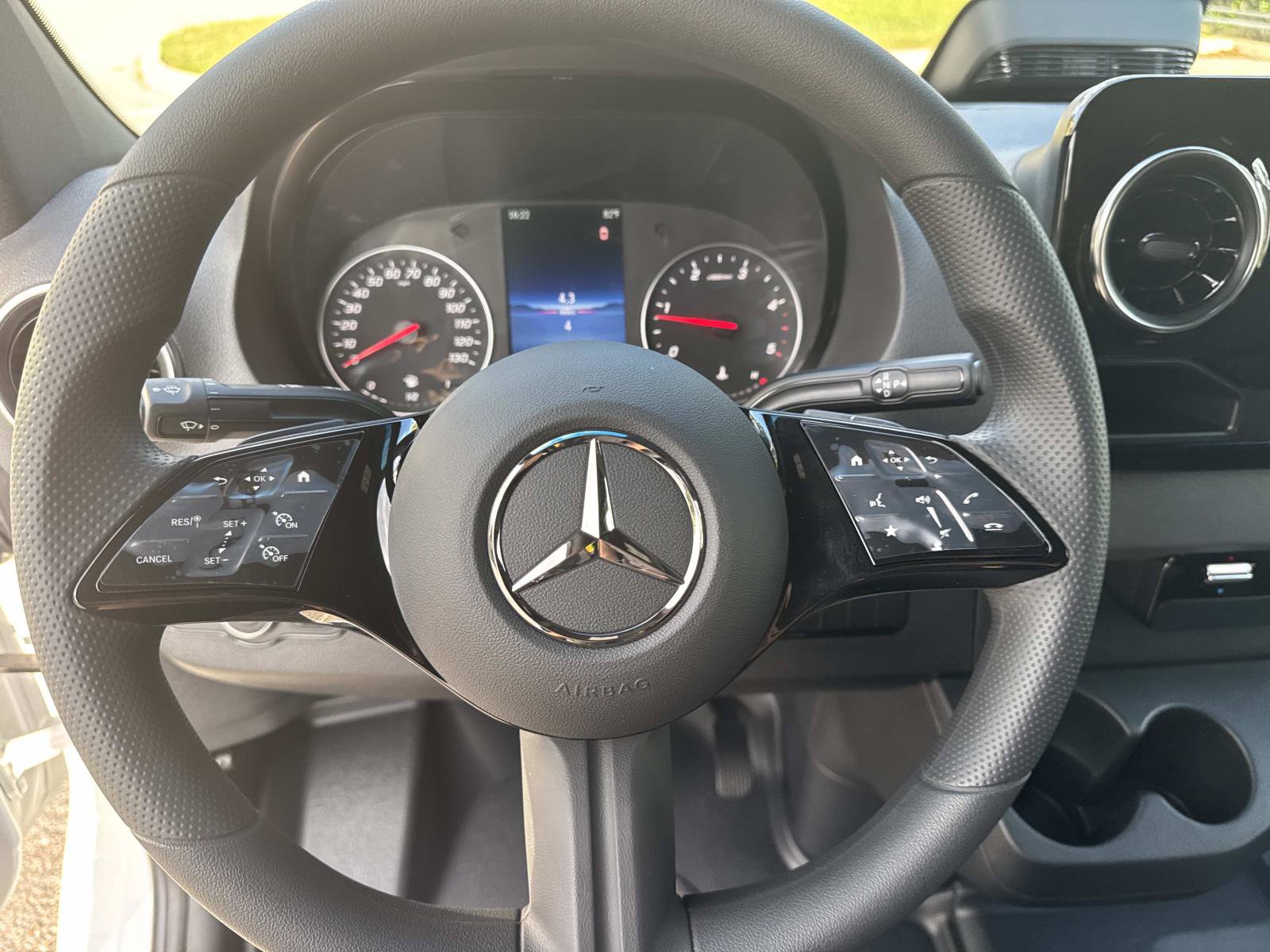 New 2026 Mercedes-Benz Sprinter 2500 image 29