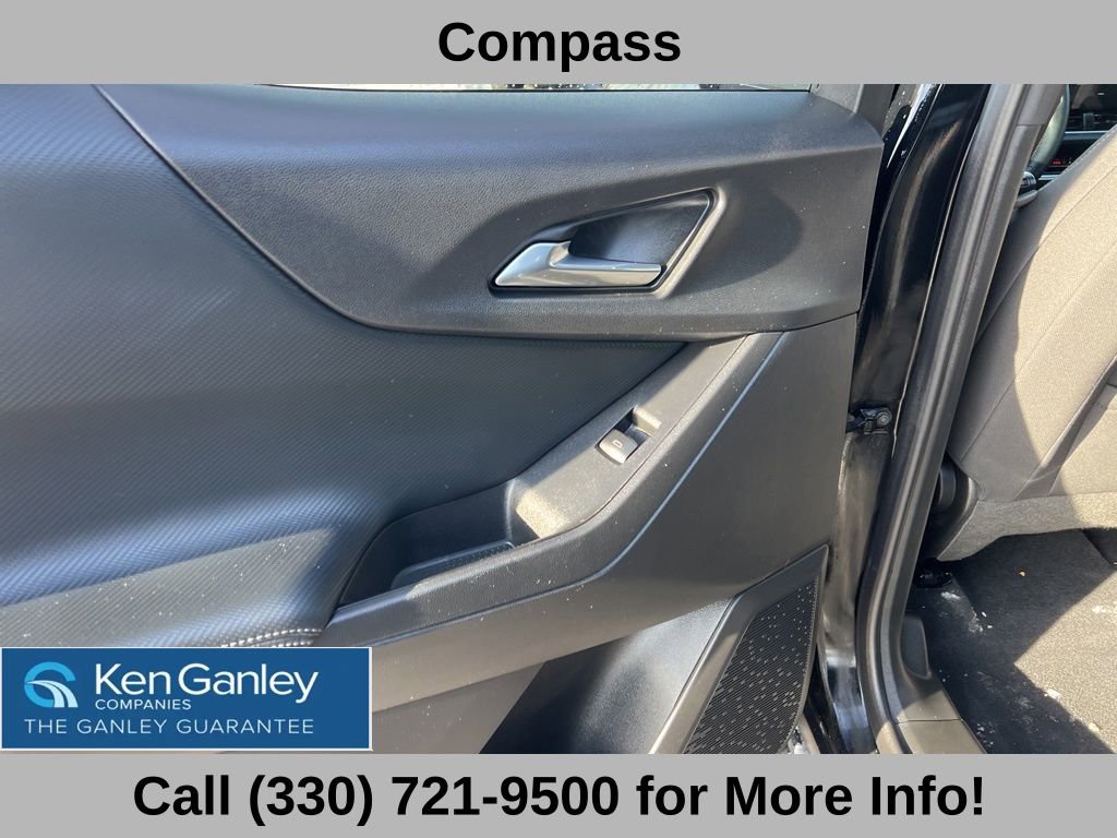 Used 2025 Chevrolet Equinox LT image 48