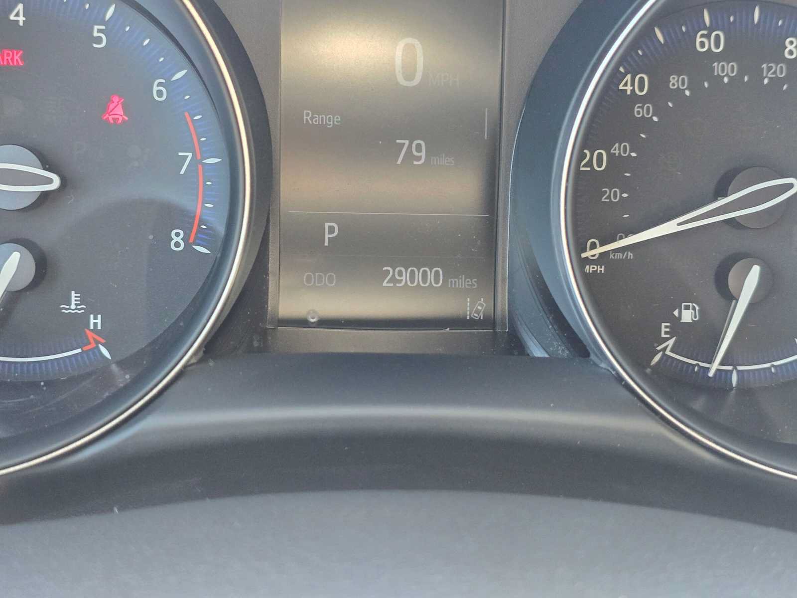 Used 2022 Toyota C-HR XLE FWD image 25