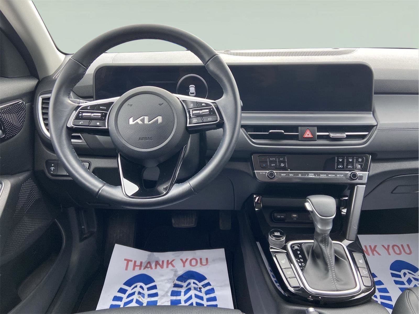 Used 2024 Kia Seltos EX image 23